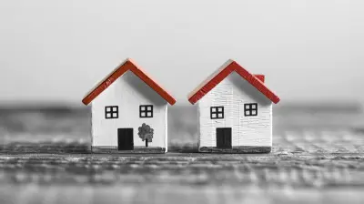 Comparing Closing Costs for Fixed vs. Adjustable-Rate Mortgages