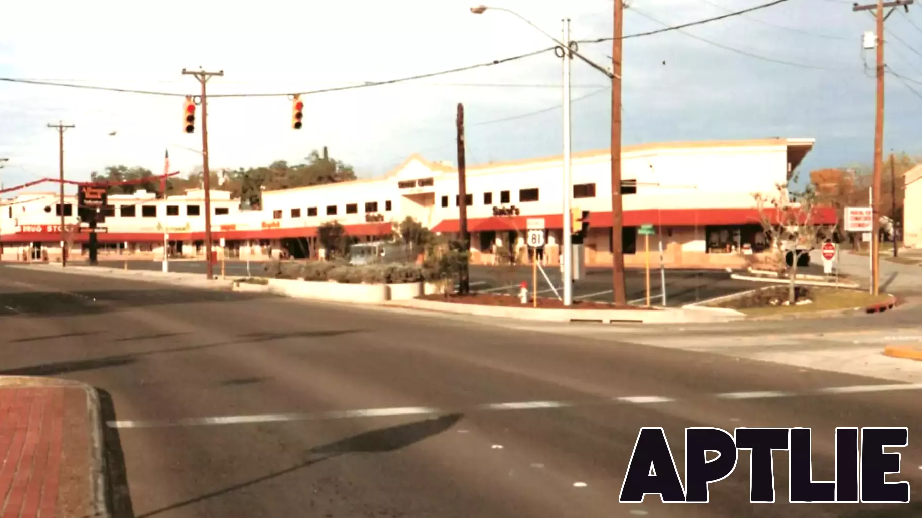 Alamo Heights shopping center acquired by local real estate firm