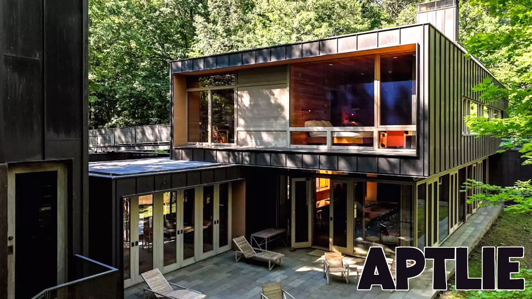 High-End Waterfront Properties in Wisconsin Hit the Market