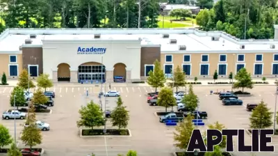 SRS Real Estate Partners Completes $9.35 Million Sale of an Academy Sports Property in Madison, Mississippi